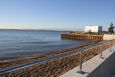 Image of sea wall coastal defences at Hill Head