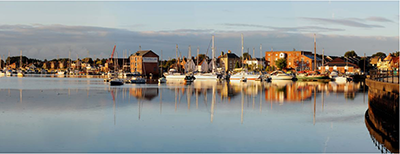 Picture of boats at Fareham Creek in the sunshine