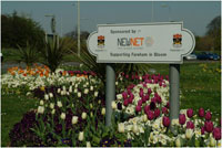 An image of a roundabout sign for Newnet
