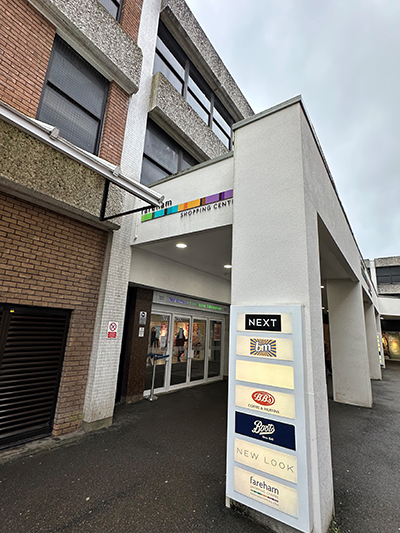 South entrance to Fareham shopping centre