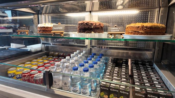 Westbury Manor food and drink