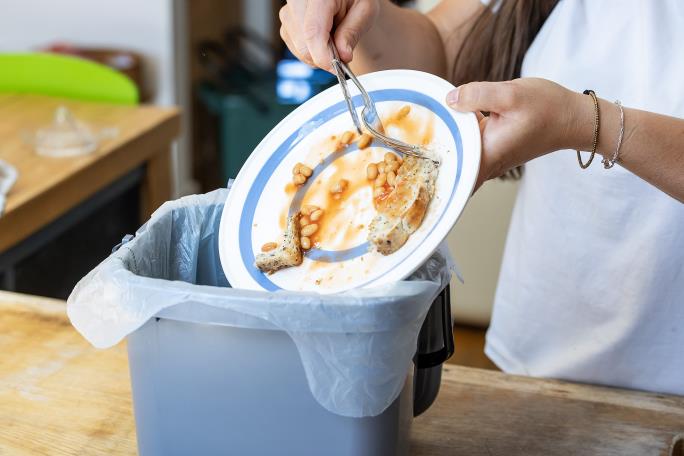 2. Fill your kitchen caddy