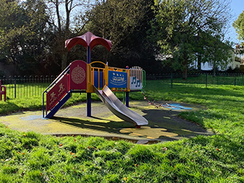 Barrys Meadow play area