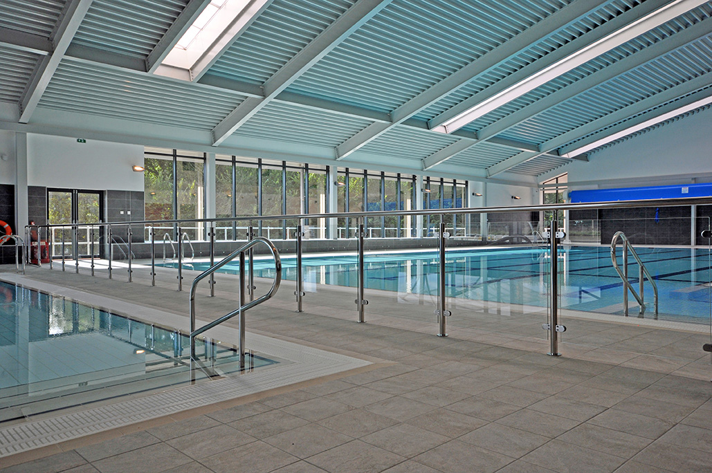 Holly Hill Swimming pool