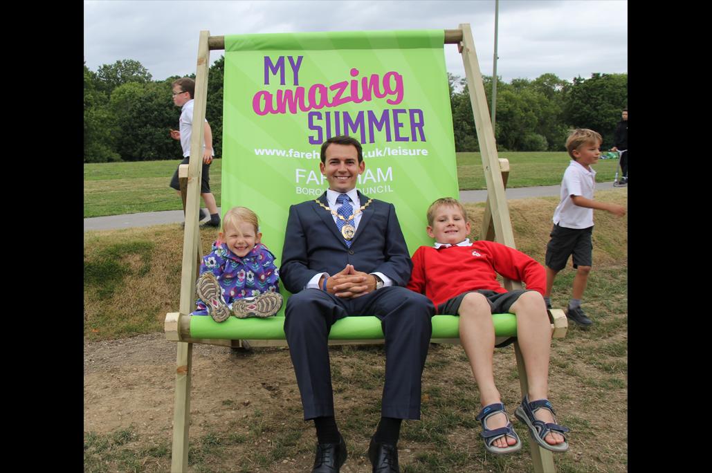 Giant deck chair