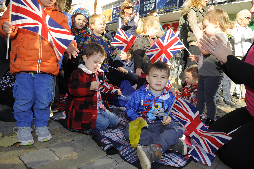 Group of children watching unveiling