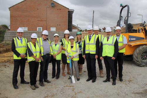 L to R: Deputy Chief Executive Officer, Andrew Wannell, Housing Scrutiny Panel (Chairman), Cllr Mandry, Fareham North West Ward Councillor, Cllr Davies, Affordable Housing Strategic Lead, Robyn Lyons, Senior Housing Delivery Manager at Homes England, Miranda Foster, Mayor of Fareham, Cllr Bryant, Head of Wayfarer at Radian, Natasha Wilson, Leader of Fareham Borough Council, Cllr Woodward, Contracts Director at FE Chase and Sons, Peter Chase, Executive Member for Housing Cllr Fred Birkett, Operations Director at FE Chase and Sons, Matthew Chase