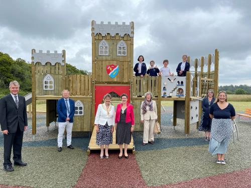 Official opening of Abbey Meadows, left - right with children from Titchfield Primary School are: Leader of Fareham Borough Council, Cllr Seán Woodward; Executive Member for Streetscene, Cllr Ian Bastable; Mayor of Fareham, Cllr Mrs Pamela Bryant; Mayoress, Cllr Louise Clubley; Cllr Connie Hockley; Executive Member of Leisure and Community, Cllr Sue Walker; and Cllr Tiffany Harper 