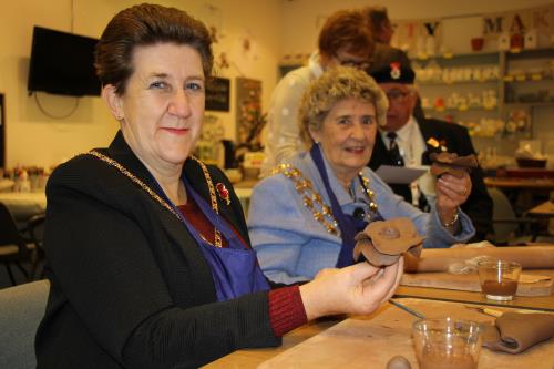 The Mayor of Fareham, Cllr Pamela Bryant and Mayoress, Cllr Mrs Clubley, making poppies